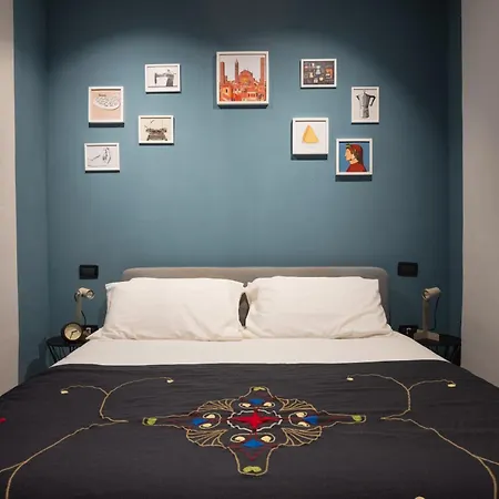 Guesthost - Modern Near The Station! Apartamento