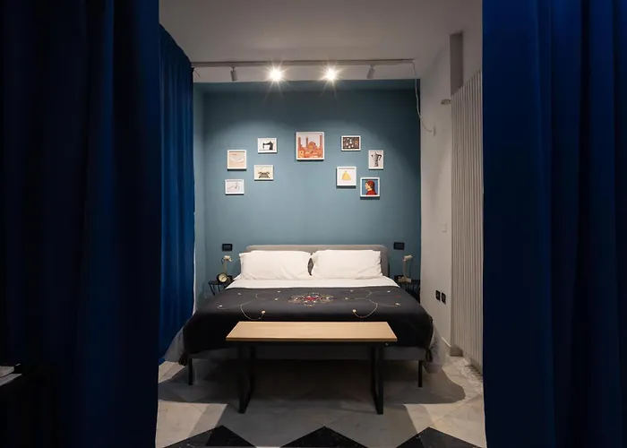 Guesthost - Modern Near The Station! *